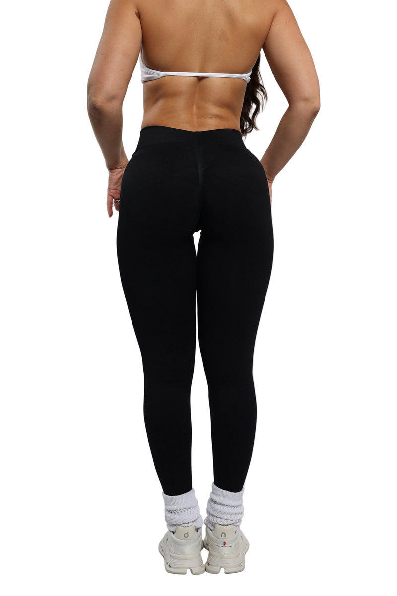 Black V-Back Shaping Scrunch Butt Leggings