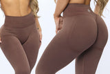Scrunch Leggings vs. Regular Leggings: The Honest Difference (From Someone Who's Worn Both)
