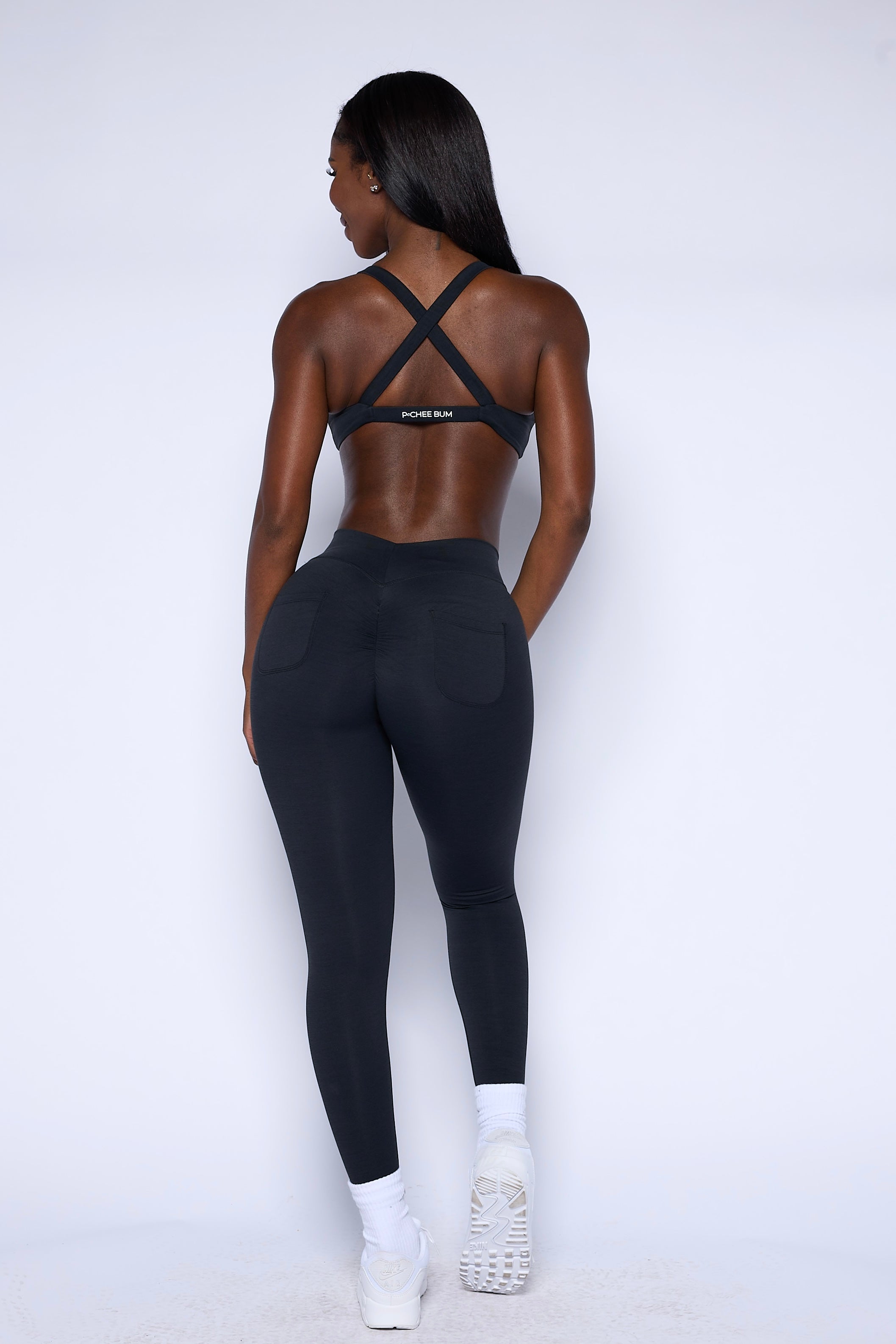 Pchee V-Waist Pocket Black Scrunch Butt Leggings