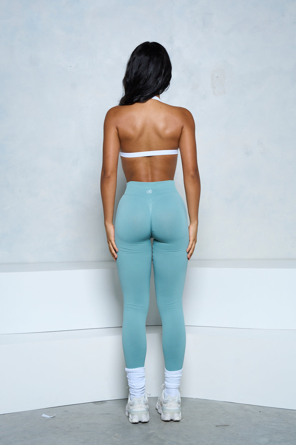 Sage Shaping Scrunch Butt Leggings